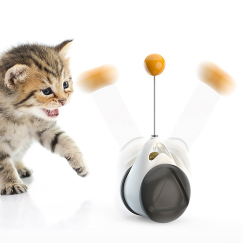 Giocattolo per gatti con ruota di equilibrio e palla oscillante.